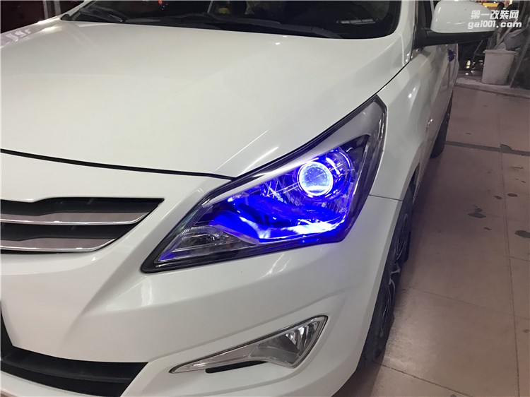 貴陽(yáng)專(zhuān)業(yè)改裝現(xiàn)代汽車(chē)改裝大燈改裝透鏡氙氣燈藍(lán)色惡魔眼