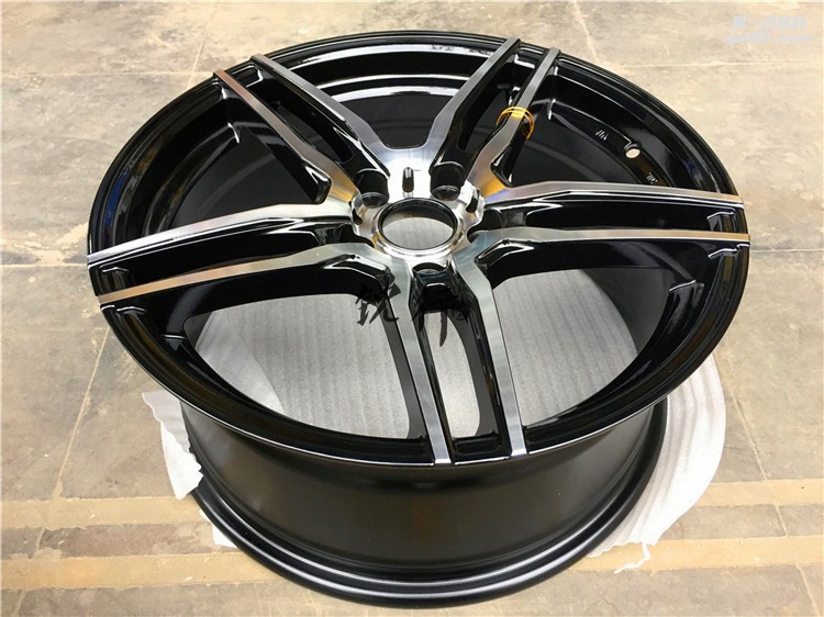 成都銳行三廂?？怂垢难b輪轂小包圍