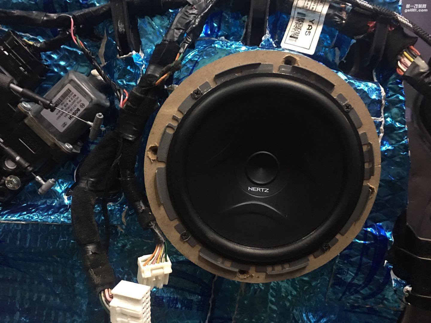 汕頭市星悅汽車音響現(xiàn)代索納塔八升級星悅4門隔音改裝意大利赫茲ESKF165喇叭德國伊蔓PP42DSP唱響音樂之旅