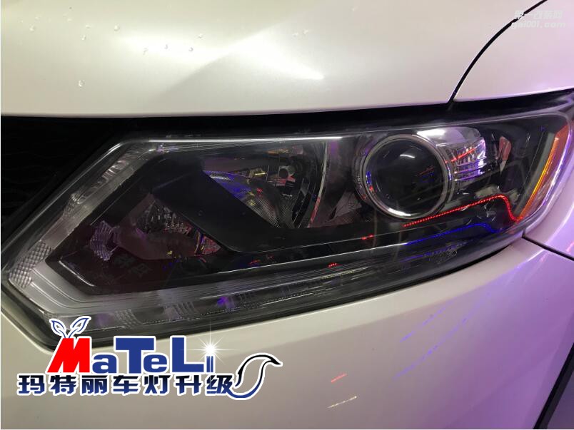 日產(chǎn)奇駿升級NTTK雙光透鏡