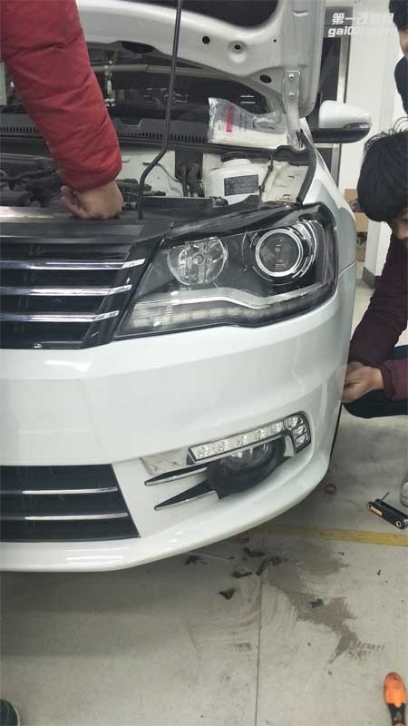 西寧汽車升級西寧大燈改裝，西寧大眾改大燈案例