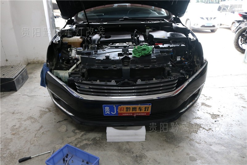 貴陽雪鐵龍C6車燈改裝升級(jí)LED雙光透鏡#貴陽黔鷹車燈#改裝案例