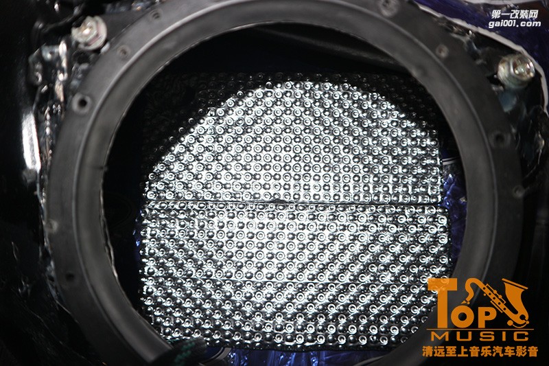 告別噪音干擾，清遠(yuǎn)至上汽車音響改裝豐田卡羅拉大能全車隔音
