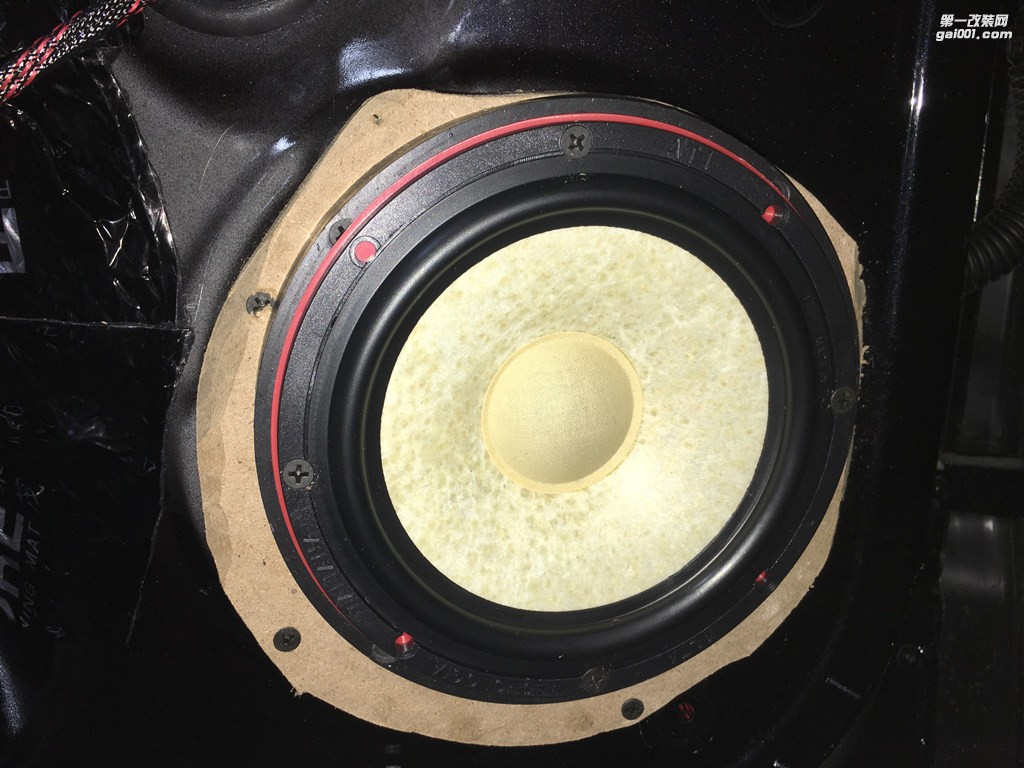 東莞途昂雙飛意大利ATI悠揚6.2愛威V2小鋼炮最專業(yè)的汽車音響改裝店