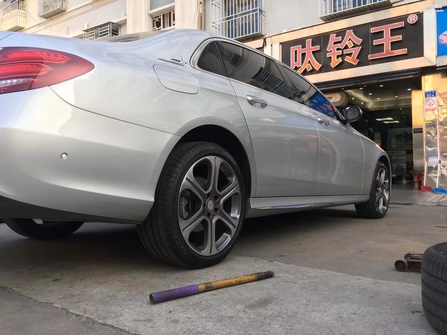奔馳，換 原裝 19寸 完工！