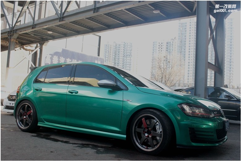 海亞：高爾夫7 GTI MK7 升級 RAYS TE37SL PG紅標 英國alcon car97 六活塞剎車套件 KWV3避震