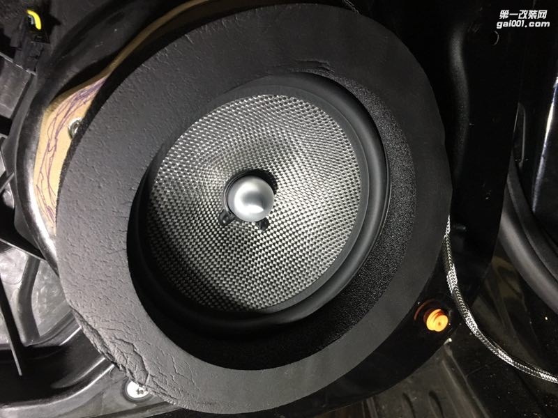 汕頭市星悅汽車音響奔馳GL500音響改裝法國(guó)勁浪PS165F3三分頻喇叭德國(guó)喜力仕H400X功放DSP.2尋找最美音樂