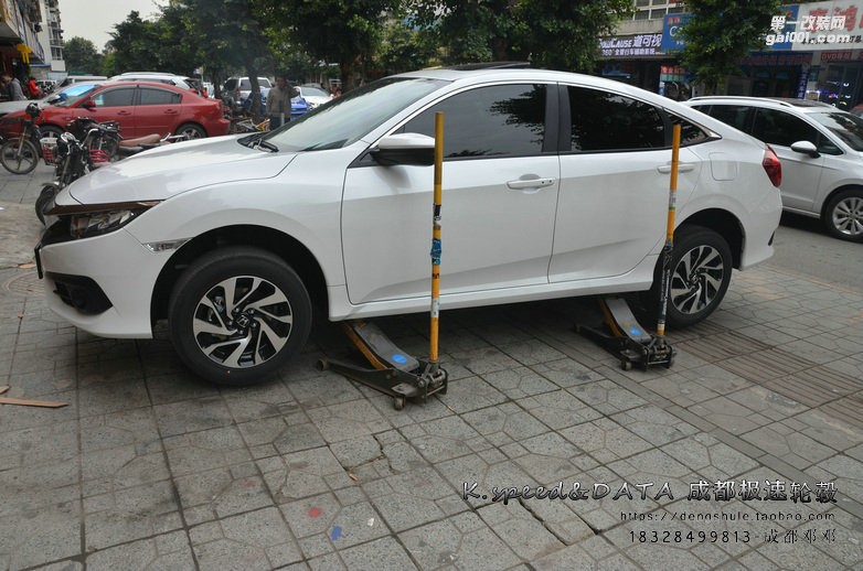 成都本田思域升級(jí)18寸 workCR 輪轂 裝車完成