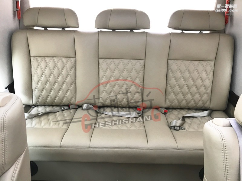 鄭州尼桑碧蓮內(nèi)飾改裝/中巴航空座椅改裝案例