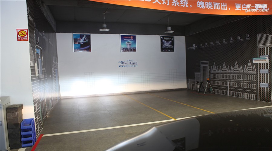 柳州地區(qū)有沒有升級(jí)改裝車燈的? 不要氙氣燈,必須改雙光透鏡...