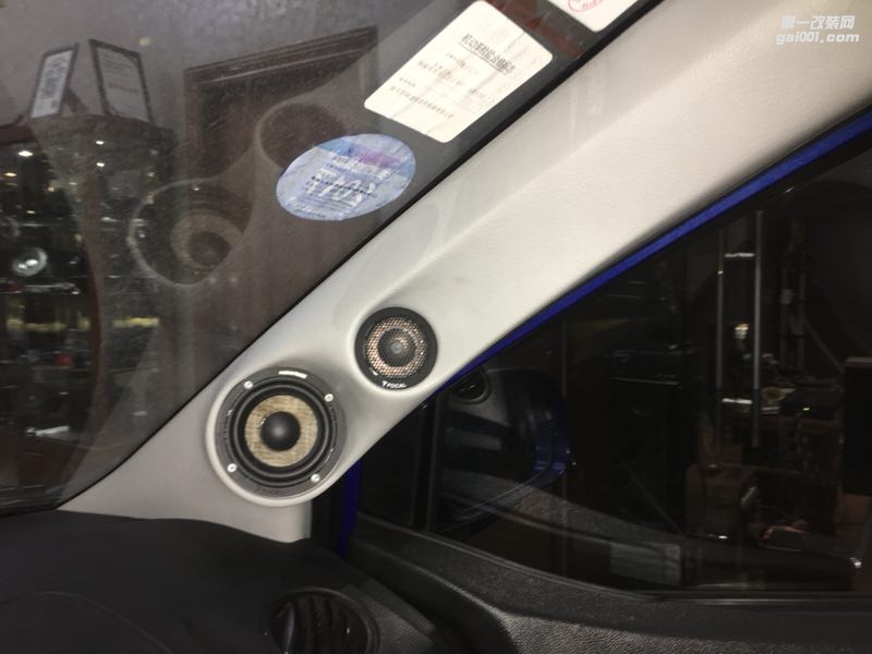 汕頭市星悅汽車音響雙龍愛騰汽車音響改裝法國勁浪亞麻盆PS165F3三分頻喇叭德國喜力仕H400X功放DSP美音綻放