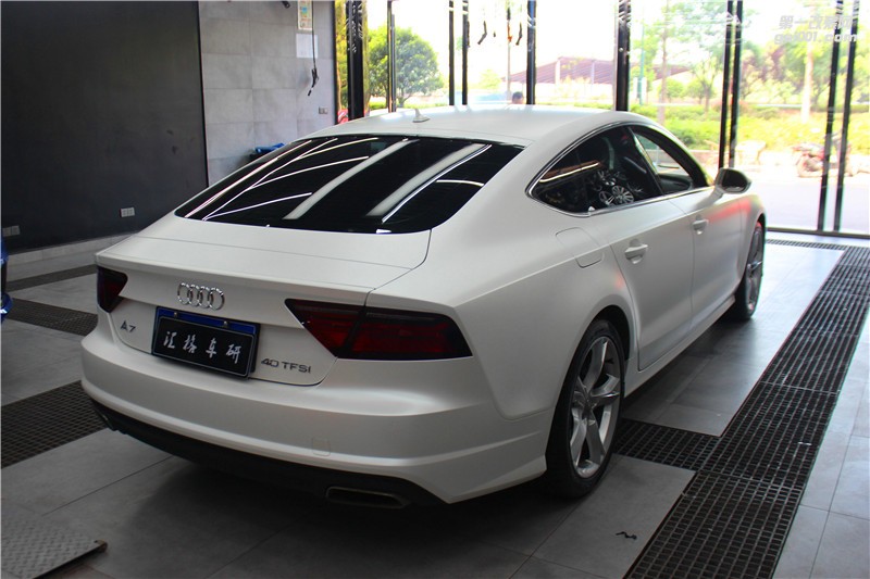 長(zhǎng)沙匯格車(chē)研 奧迪S5施工德國(guó)PWF電光白