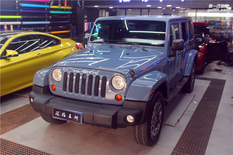 長沙進(jìn)口改色膜 牧馬人全車CYS水泥灰