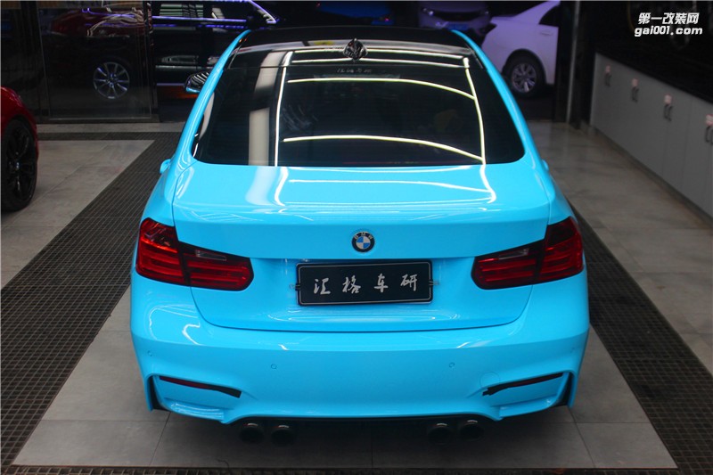 長沙車身改色膜實(shí)體店 寶馬320改天空藍(lán)