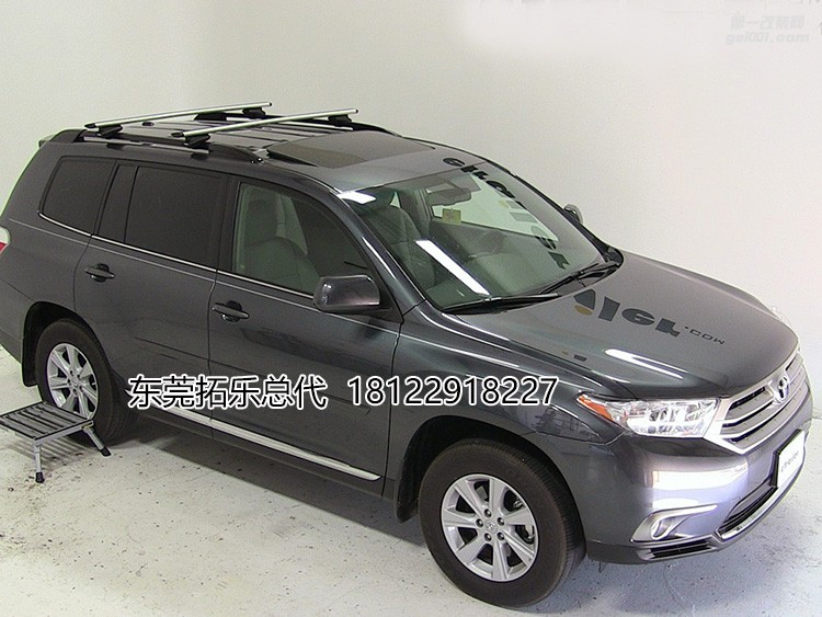 新老兩代豐田漢蘭達(dá)拓樂車頂行李架分析（附圖）