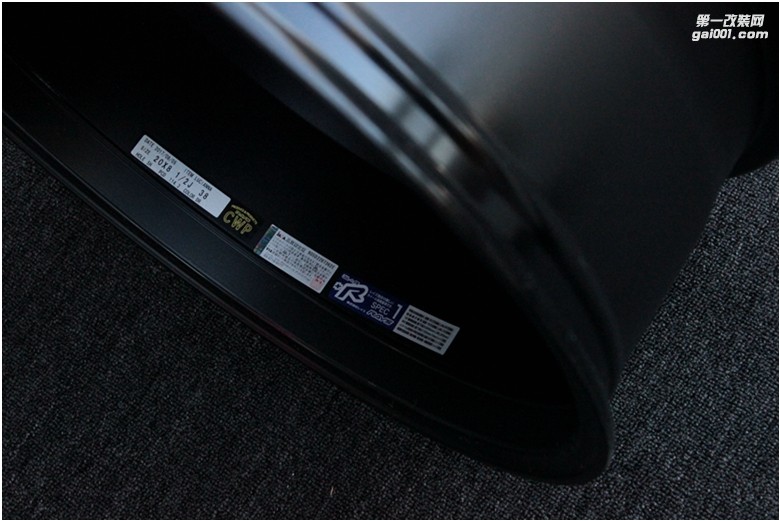 海亞：RAYS Lucianna STRATAGIA  保姆車MPV改裝升級輪轂