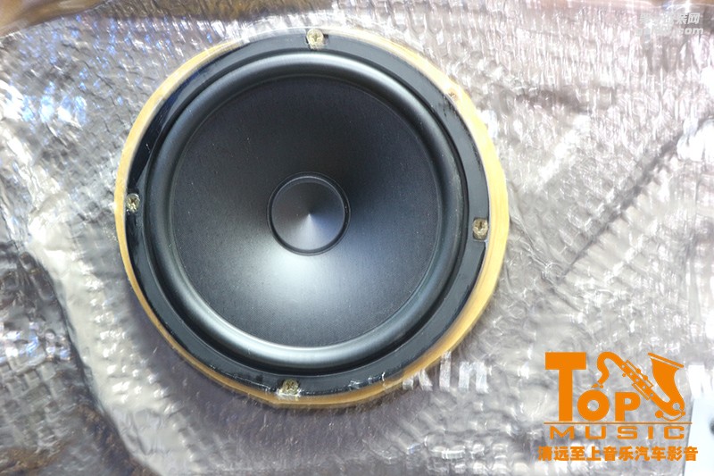 簡(jiǎn)單實(shí)用的無(wú)損升級(jí)，清遠(yuǎn)至上音樂雪佛蘭科沃茲改裝正弦波音響