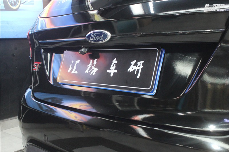 長沙進口車身改色膜 福特ST施工CYS亮光黑