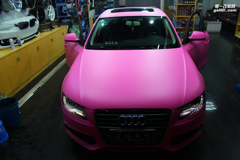 長沙全車改色膜 奧迪A4施工艾利亞光粉
