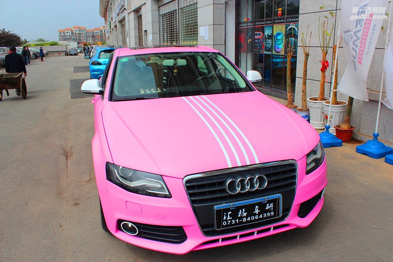 長沙全車改色膜 奧迪A4施工艾利亞光粉