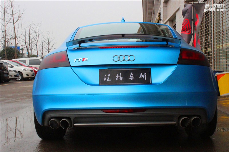 長(zhǎng)沙車(chē)身改色膜 奧迪TT全車(chē)?yán)z藍(lán)