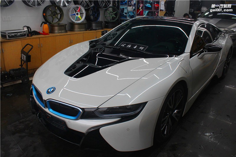 長(zhǎng)沙匯格車研 寶馬BMWi8施工透明保護(hù)膜
