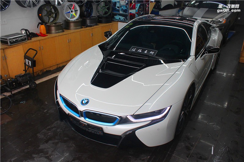 长沙汇格车研 宝马BMWi8施工透明保护膜