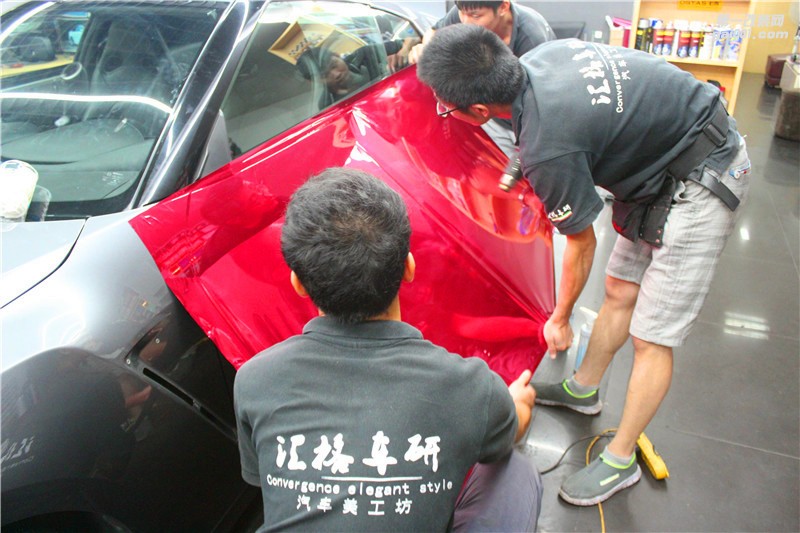 長沙改色貼膜 日產(chǎn)GTR施工STM電鍍酒紅色膜