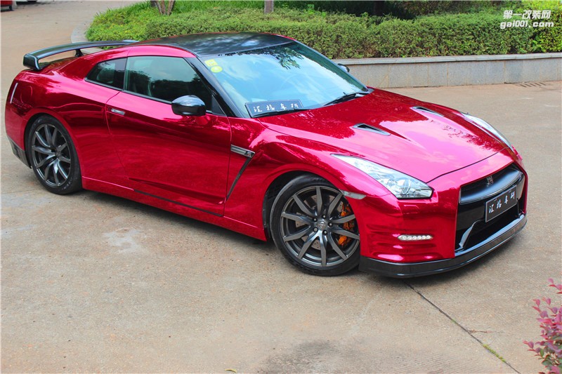 長沙改色貼膜 日產(chǎn)GTR施工STM電鍍酒紅色膜