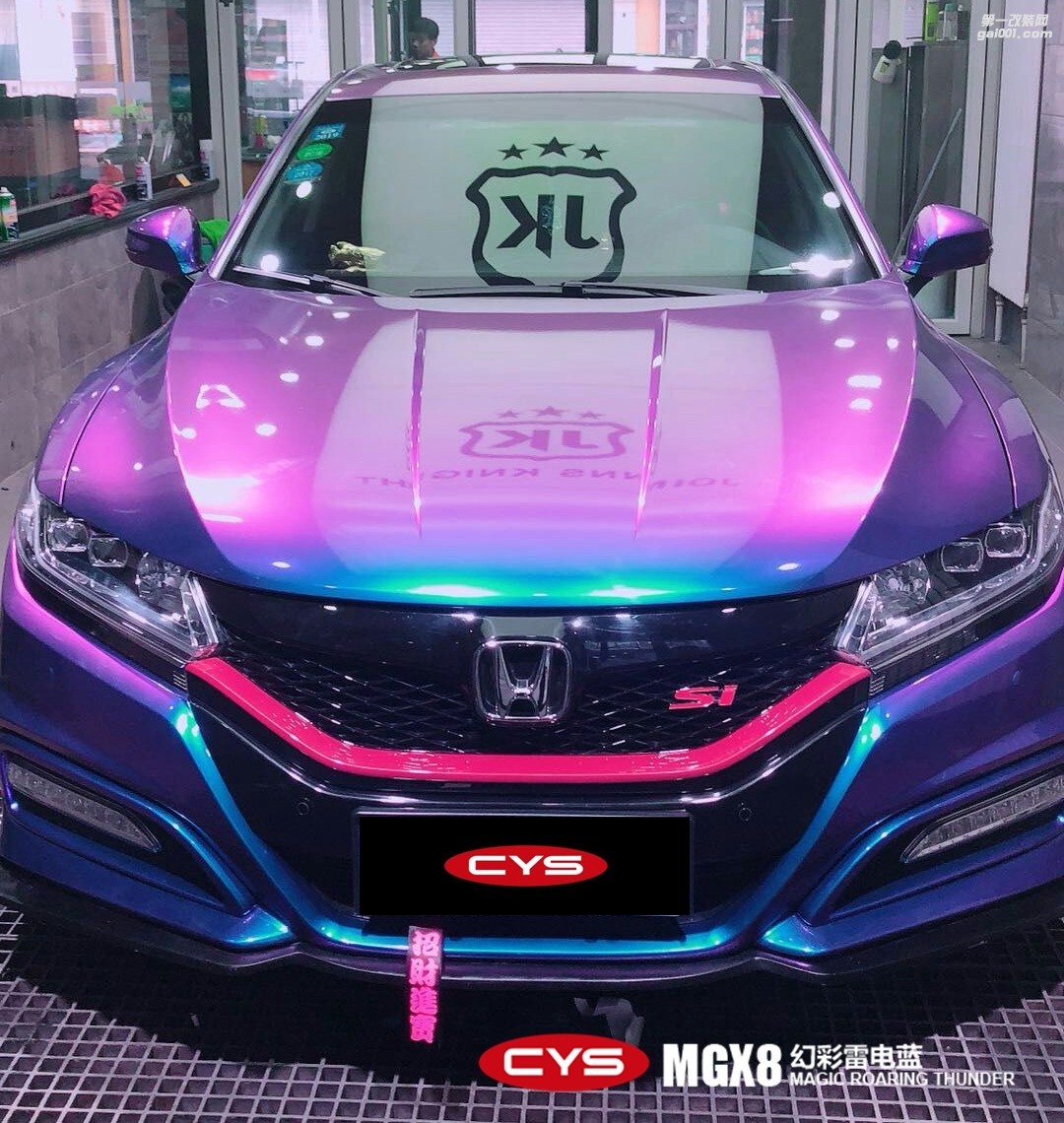 四川成都青羊車衣裳本田思鉑?；貌世纂娝{(lán)車身改色貼膜