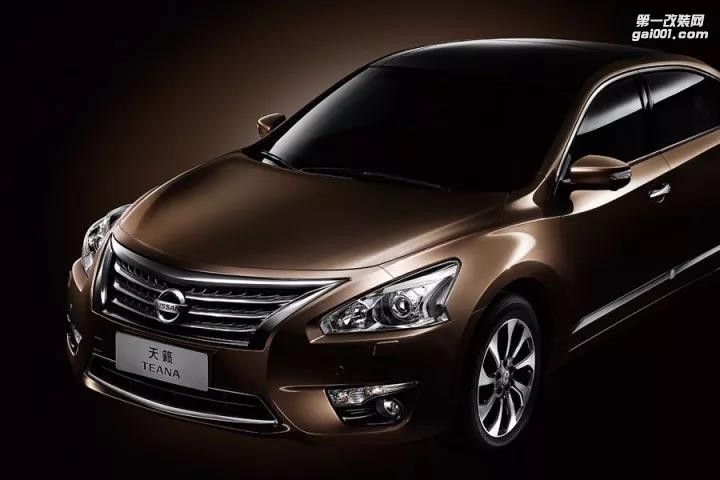 日產(chǎn)天籟無損音響改裝 歌劇世家、英國正弦波使汽車音樂聽感升級【清遠(yuǎn)至上音樂】