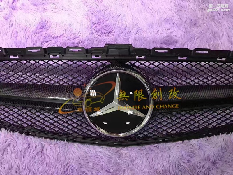 奔馳C級w205改AMG碳纖維中網(wǎng)