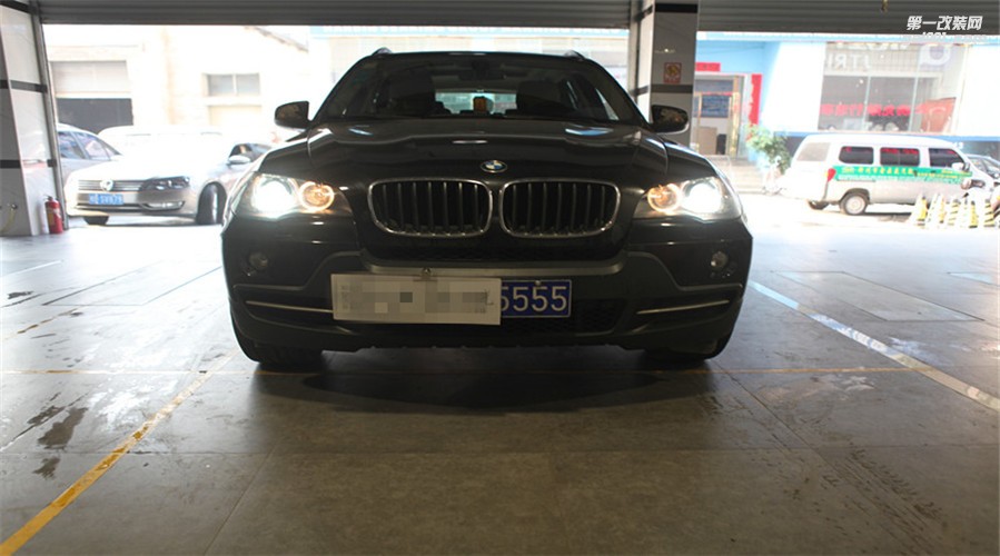 汽車燈光升級(jí)，對(duì)車燈改裝不懂的，要怎么選對(duì)產(chǎn)品和可靠的門店