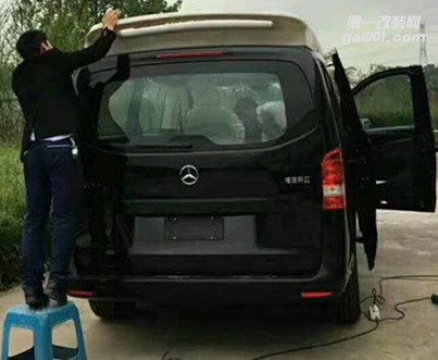 奔馳商務(wù)車改裝高頂與平頂對比-西安漢楓