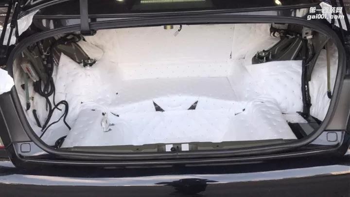 用美特靜隔音武裝自己 豐田皇冠的全新降噪體驗(yàn)【清遠(yuǎn)至上音樂(lè)】