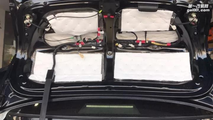 用美特靜隔音武裝自己 豐田皇冠的全新降噪體驗(yàn)【清遠(yuǎn)至上音樂(lè)】