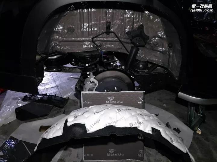 用美特靜隔音武裝自己 豐田皇冠的全新降噪體驗(yàn)【清遠(yuǎn)至上音樂(lè)】