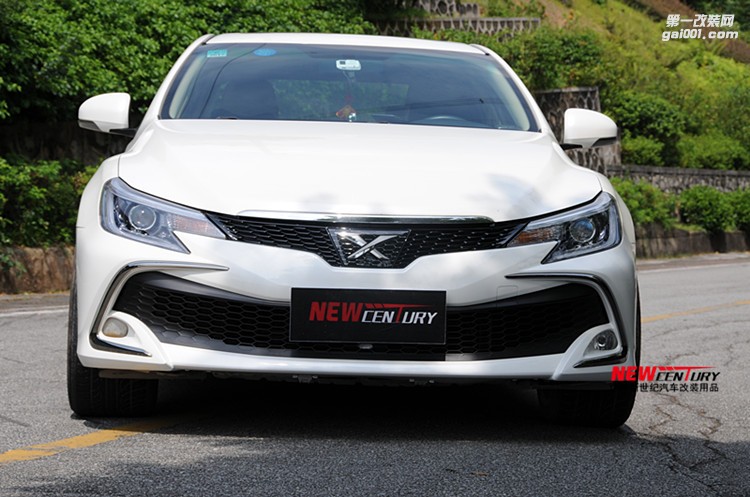 豐田銳志老款改裝新款前杠大包圍 日本18款銳志前杠中網(wǎng)套件