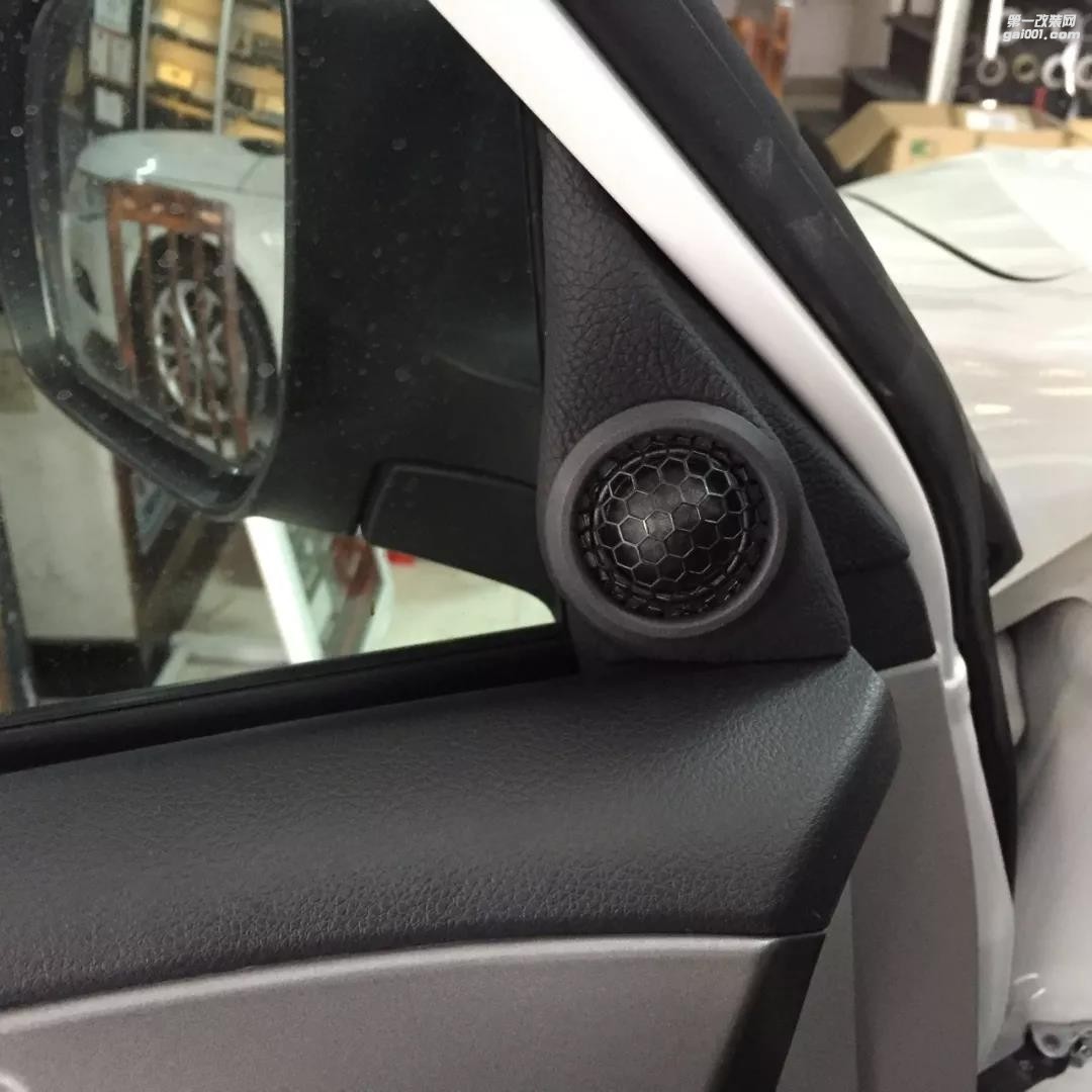 愛，需要用行動來證明！本田思域汽車音響改裝歌劇世家、英國正弦波【清遠(yuǎn)至上音樂】