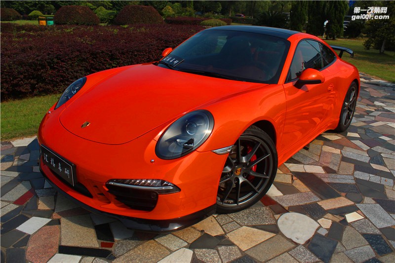 長沙保時(shí)捷911全車施工亮光烈炎橙