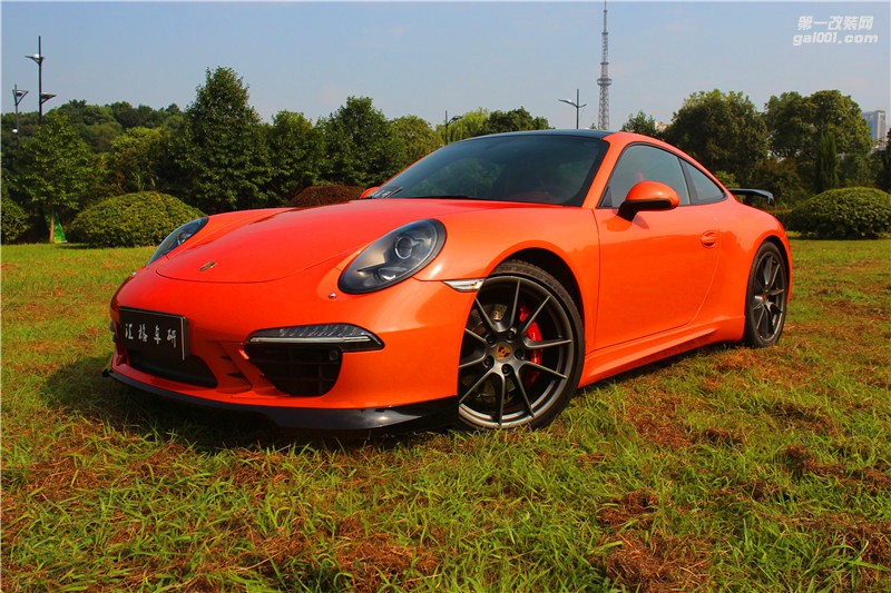 長沙保時(shí)捷911全車施工亮光烈炎橙