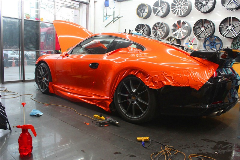 長沙保時(shí)捷911全車施工亮光烈炎橙