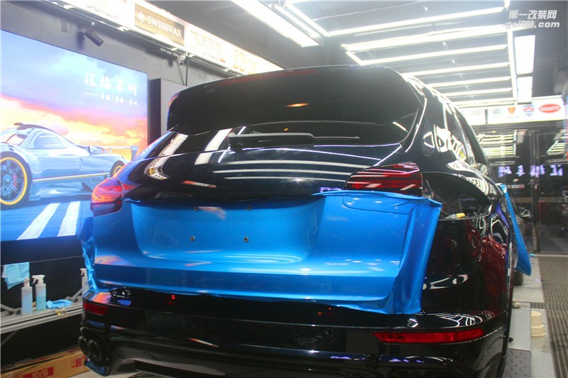 長(zhǎng)沙卡宴GTS全車施工艾利小珠光