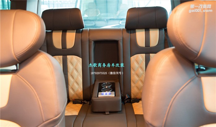 西安商務(wù)車內(nèi)飾改裝/杰歌改裝之大眾凱路威內(nèi)飾升級(jí)效果杠杠的！
