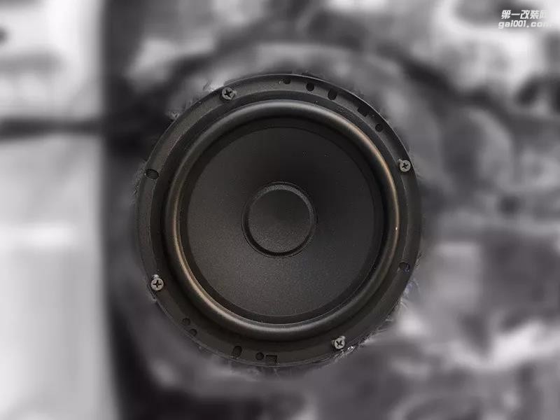 馬自達CX5發(fā)燒級入門音響改裝 感受每個音符圍繞著耳朵跳動