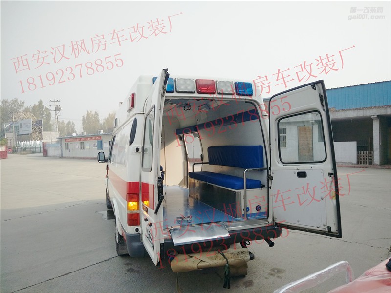 特種車(chē)全順福特救護(hù)車(chē)改裝-西安漢楓