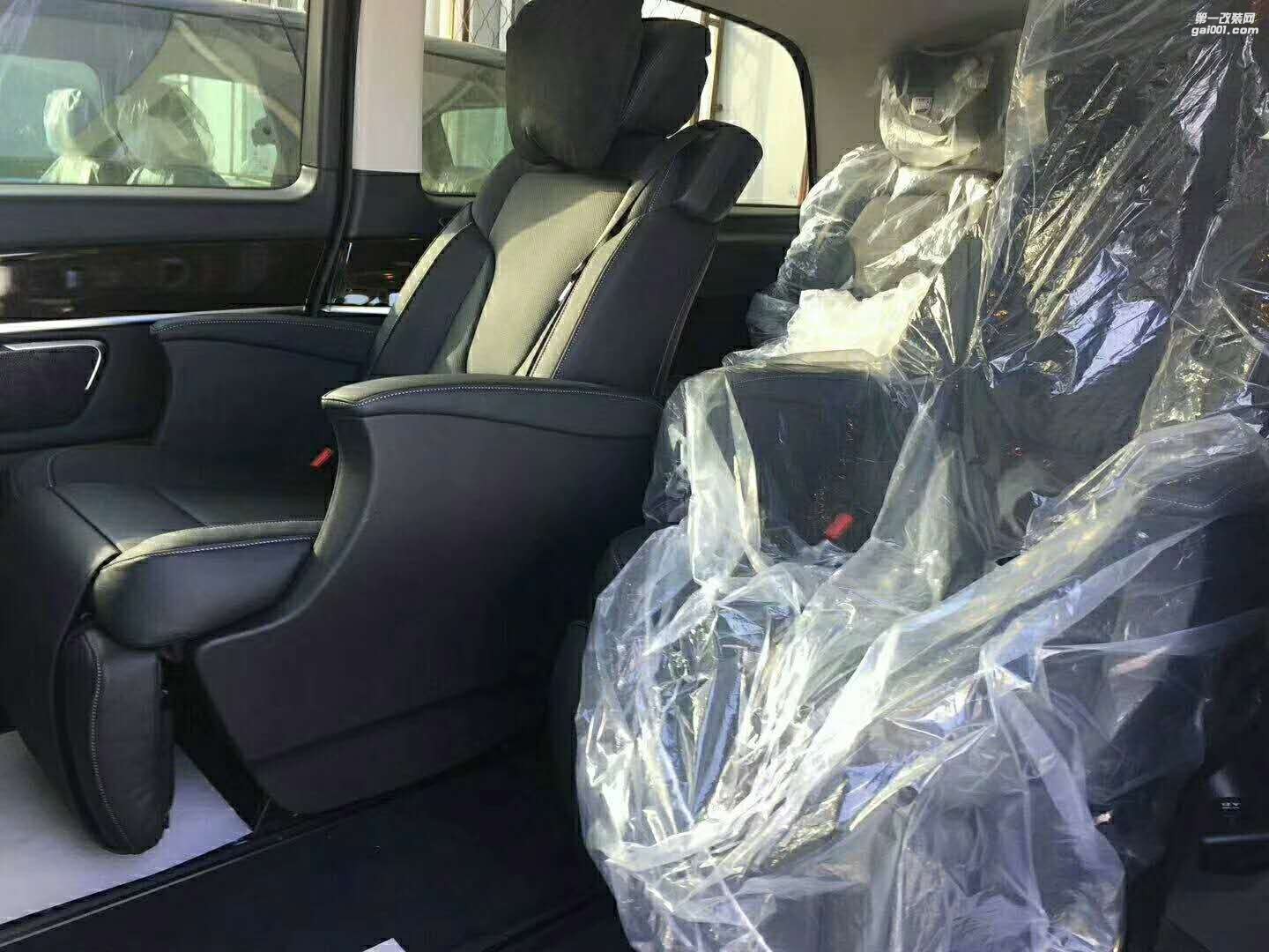 奔馳V260柚木地板航空座椅-西安漢楓