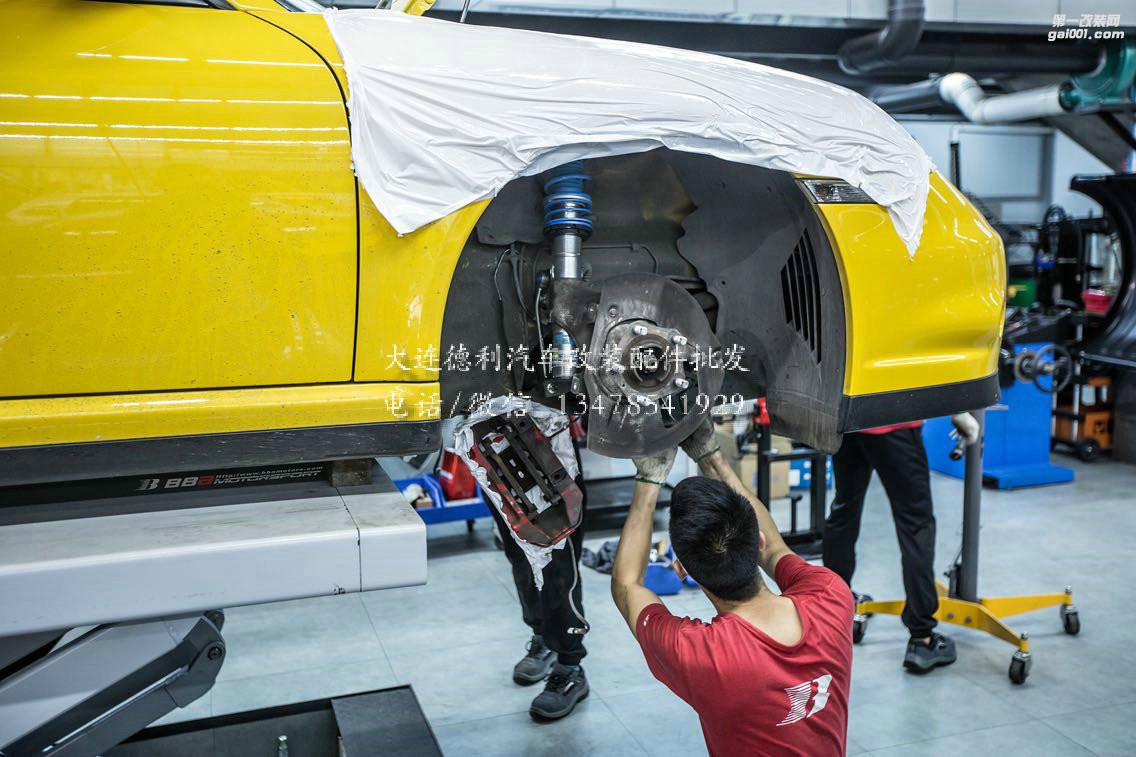 保時(shí)捷997.2 Turbo S倍適登減震器代理德國(guó)Bilstein B16電調(diào)避震安裝