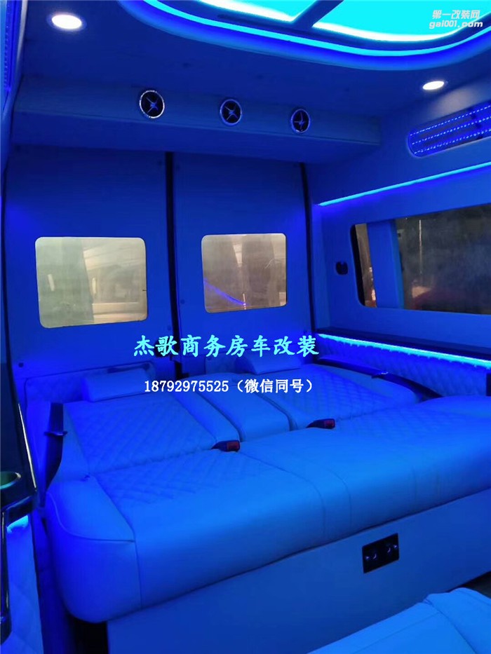 【改裝案例】福特全順內(nèi)飾之作完美變身——豪華大商務(wù)！