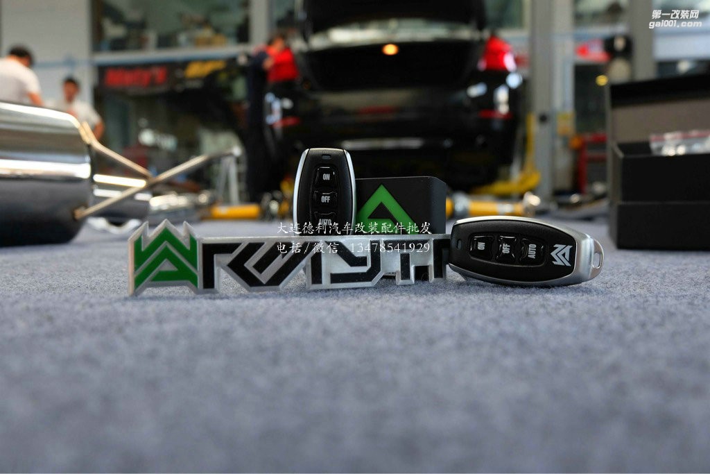 奔馳C63 AMG倍適登減震器代理升級德國Bilstein B16 PSS10避震，高低軟硬可調(diào)，韌性十足